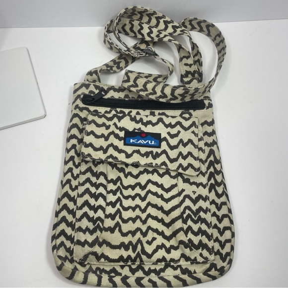 Kavu Canvas Brown & Cream Crossbody - Picture 4 of 13